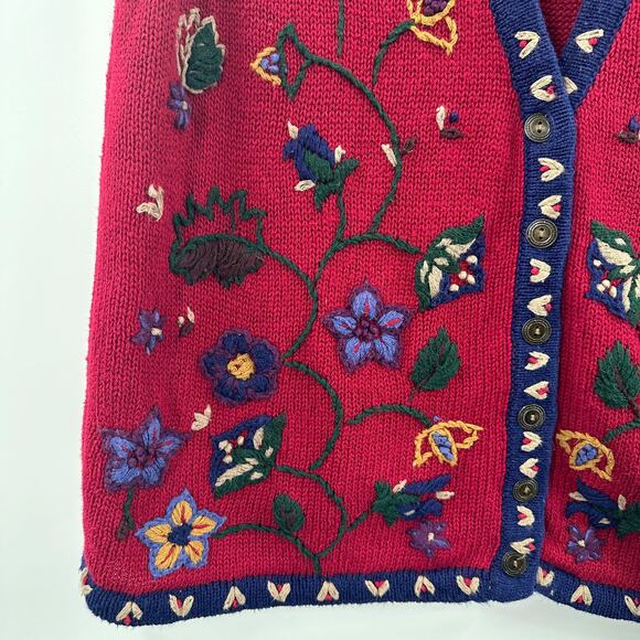 Vintage Erika Floral Embroidered Knit Sweater Vest in Red Navy Size Medium - Picture 7 of 11